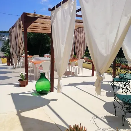 Tenuta Manco Bed & Breakfast Sannicola